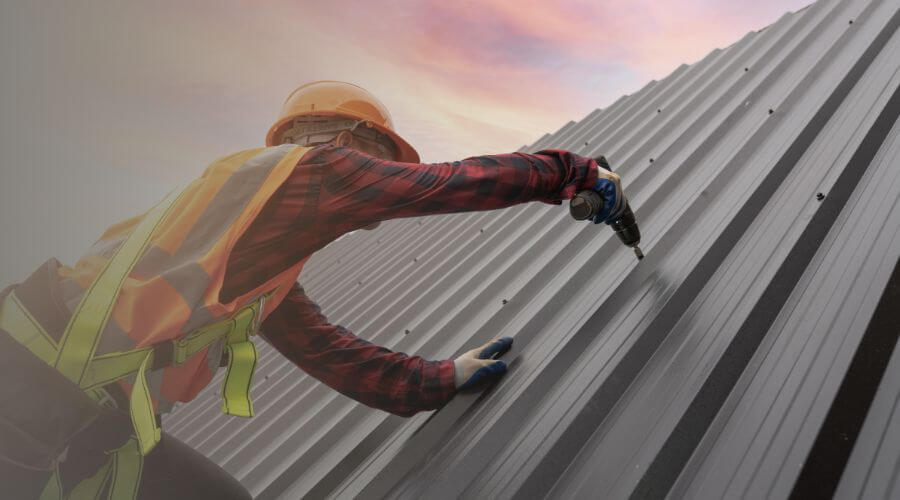 Professional gutter cleaning in Hawkeye, IA